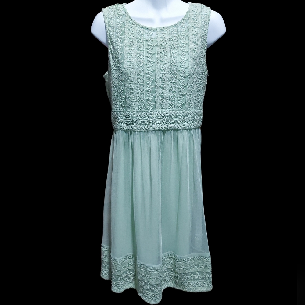 Ruby & Bloom Dress Size 16